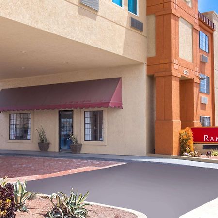Ramada By Wyndham Culver City Лос Анджелис Екстериор снимка
