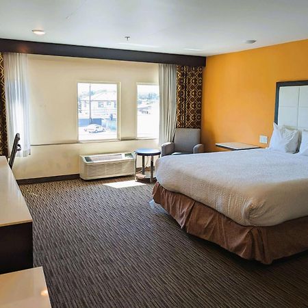 Ramada By Wyndham Culver City Лос Анджелис Екстериор снимка