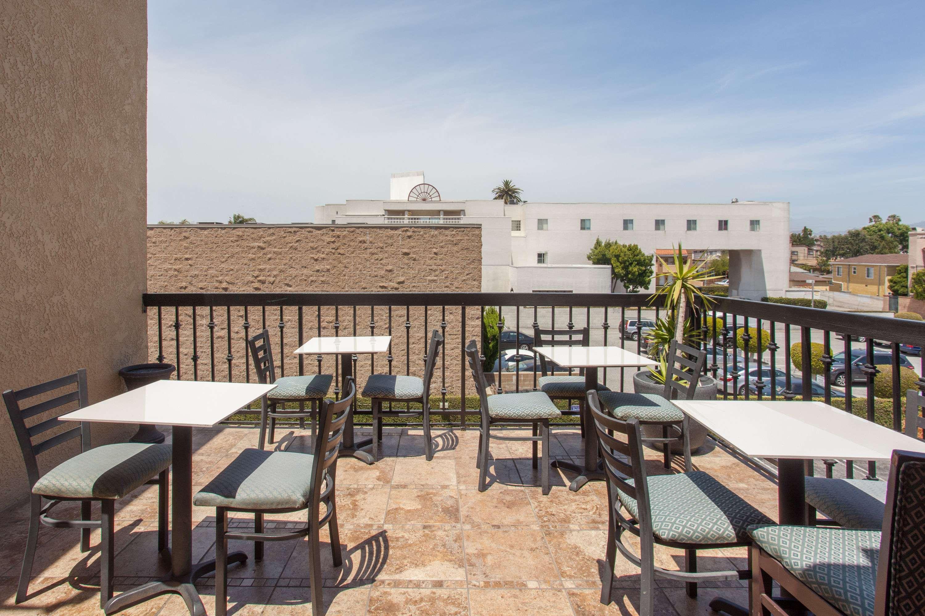 Ramada By Wyndham Culver City Лос Анджелис Екстериор снимка
