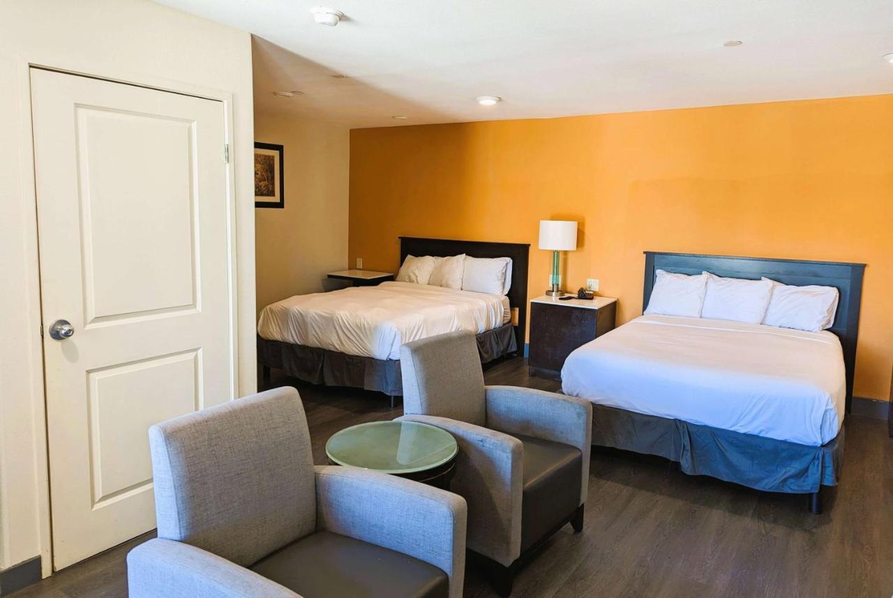 Ramada By Wyndham Culver City Лос Анджелис Екстериор снимка